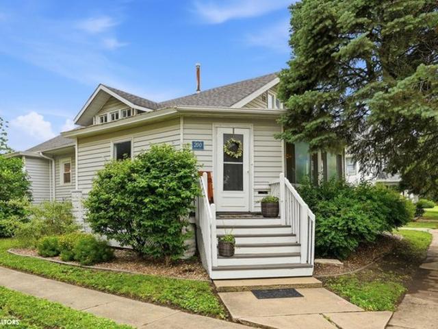 House for sale in New London, Iowa