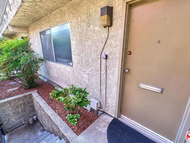 Condo for sale in Canoga Park, California