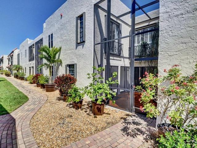 Townhouse for sale in Delray Beach, Florida