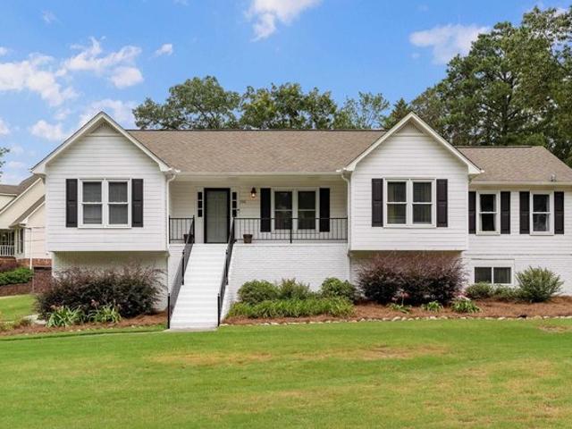 House for sale in Hoover, Alabama