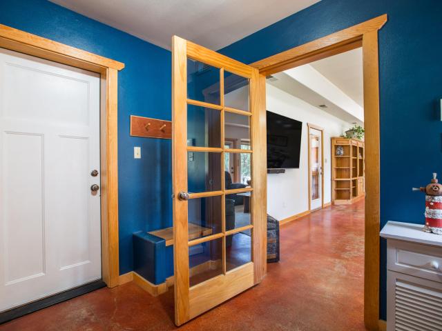 House for sale in Cedar Crest, New Mexico