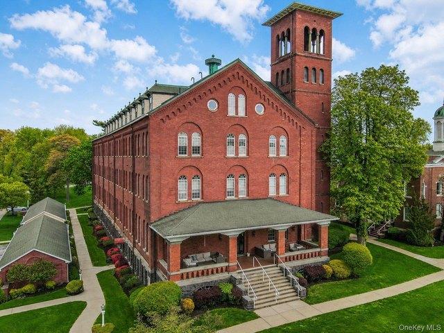 Condo for sale in Peekskill, New York