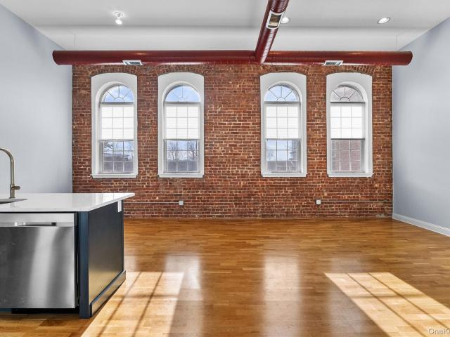Condo for sale in Peekskill, New York