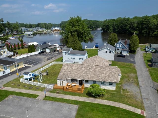 House for sale in Oneida, New York