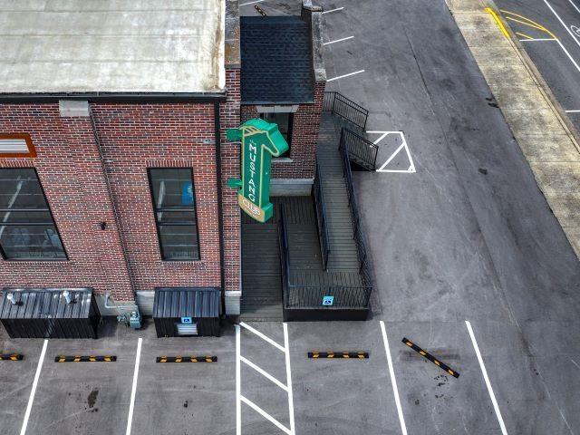 Commercial for sale in Bowling Green, Kentucky