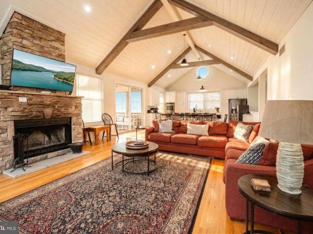 House for sale in Garrett, Maryland