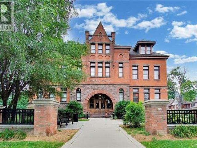 Condo for sale in Ancaster, Ontario