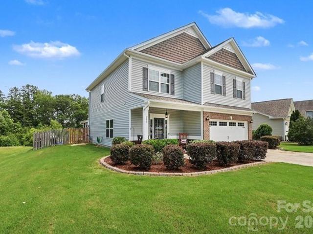 House for sale in Mount Holly, North Carolina
