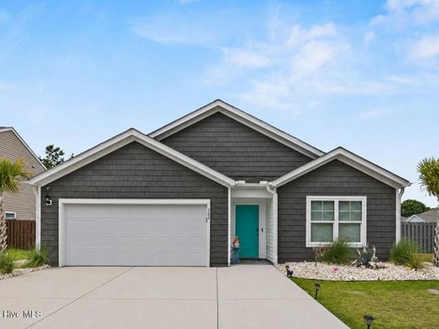 House for sale in Holly Ridge, North Carolina