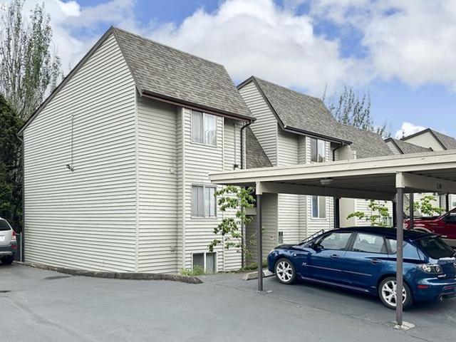 Condo for rent in Oregonia