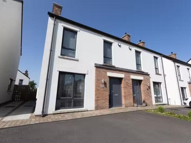 House for sale in Corry, Connacht