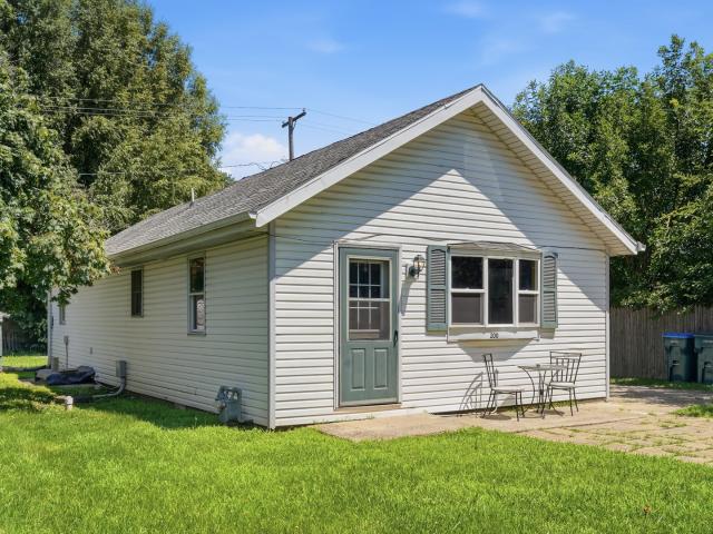 House for sale in Whiteside, Illinois