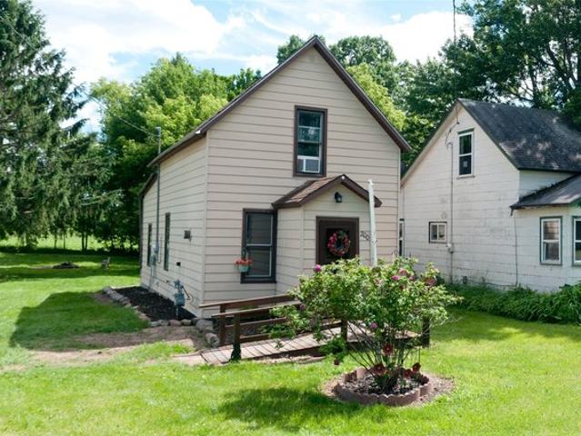 House for sale in Haugen, Wisconsin