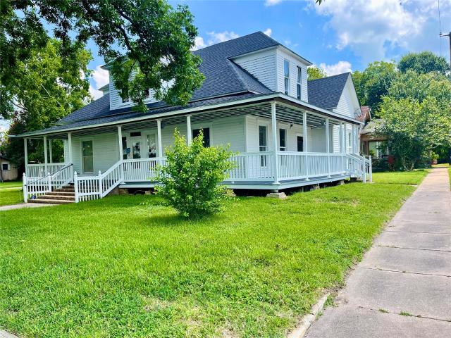 House for sale in Eagle Lake, Texas