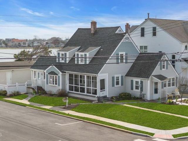House for sale in Point Pleasant Beach, New Jersey
