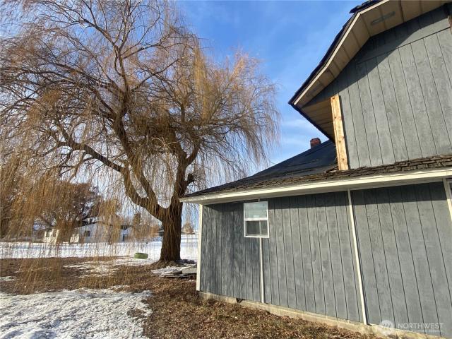House for sale in Creston, Washington