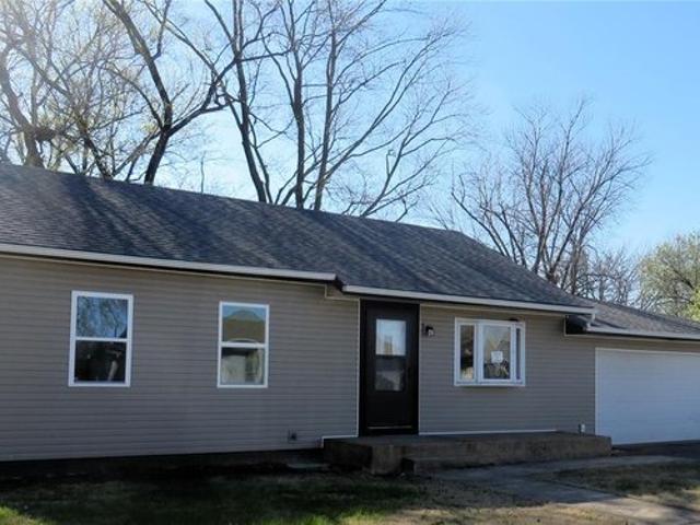 House for sale in East Saint Louis, Illinois