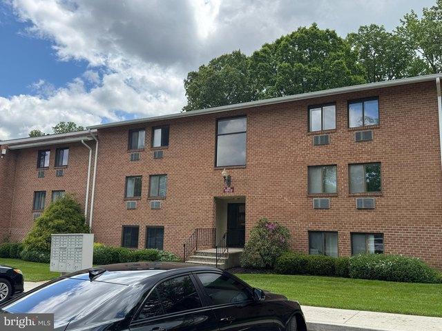 Condo for sale in Chester, Pennsylvania