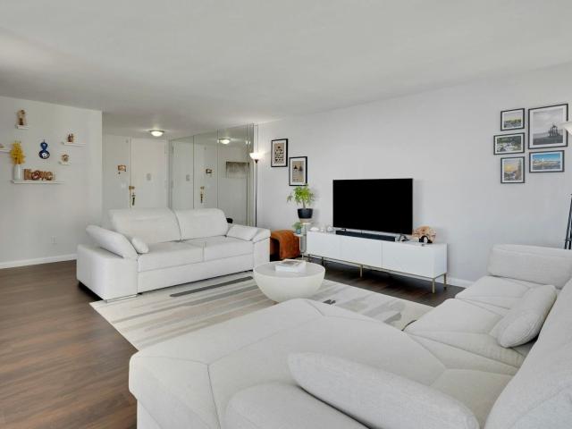 Condo for sale in Cliffside Park, New Jersey