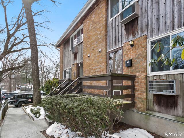 Condo for sale in Bridgeport, Connecticut