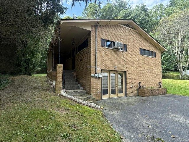 House for sale in Beckley, West Virginia