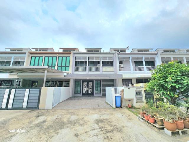 Terraced House for sale in Alam Impian, Selangor