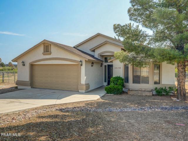 House for sale in Mayer