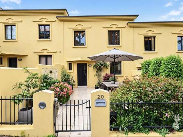 House for sale in Hamilton Central, Hamilton City