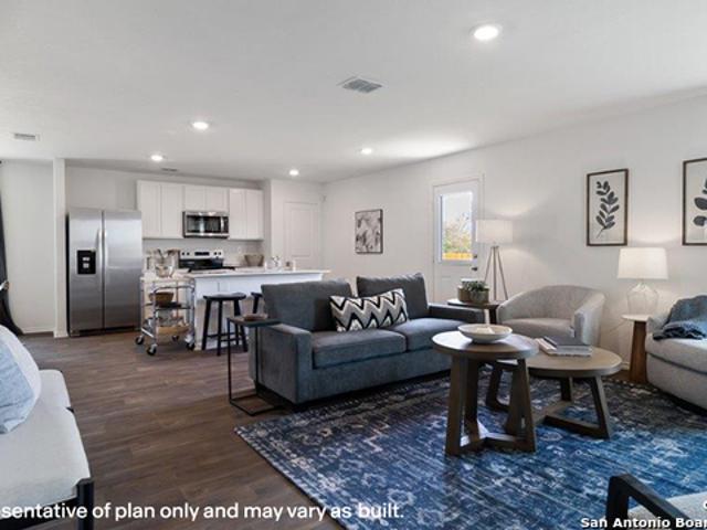House for sale in Lytle, Texas