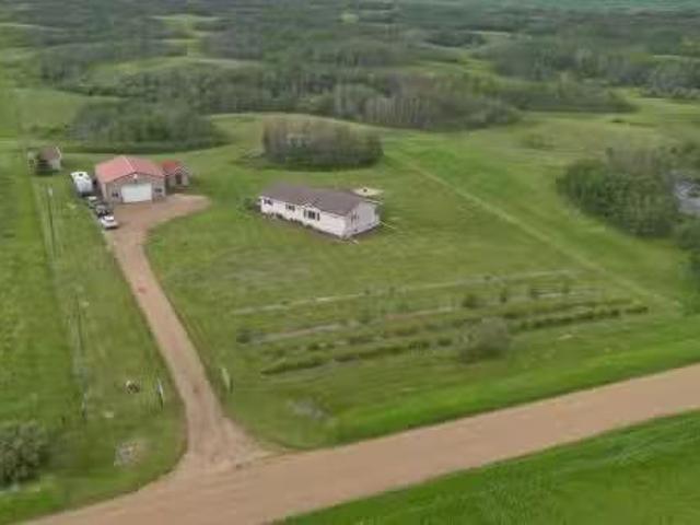 House for sale in Starland County, Alberta