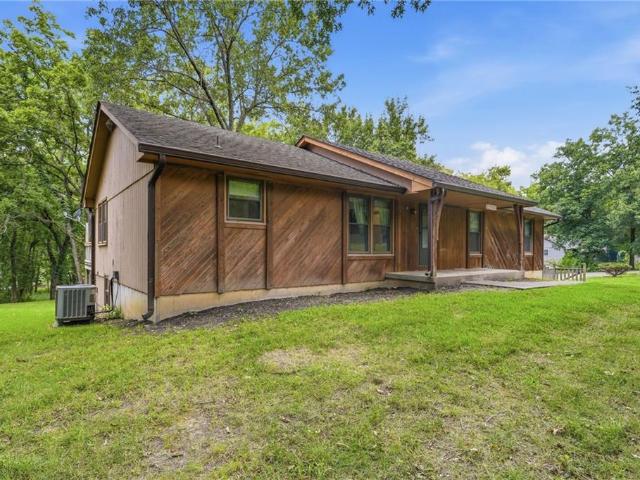 House for sale in Belton, Cass County