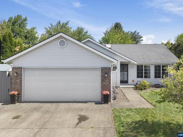 House for sale in Oregonia