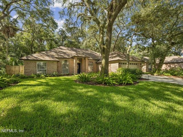 House for sale in Seculded Woods, Neptune Beach