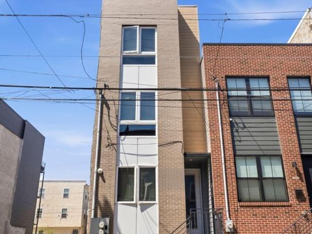 House for sale in Hartranft, Philadelphia