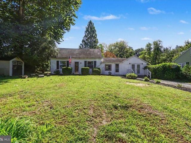 House for sale in Green Lane, Pennsylvania