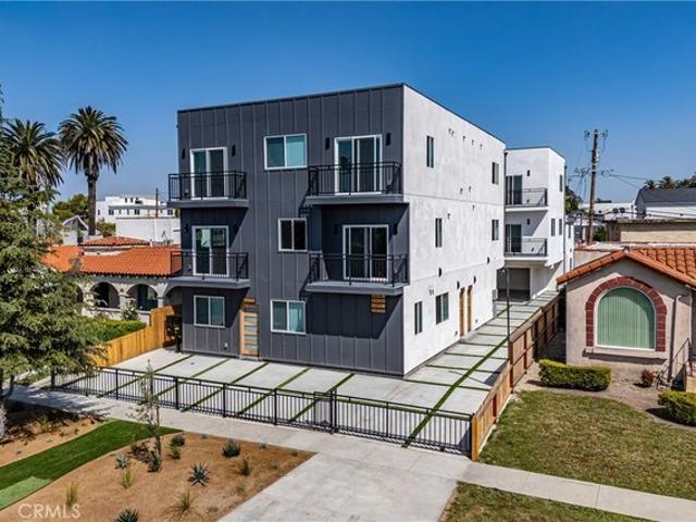 House for sale in Canoga Park, California
