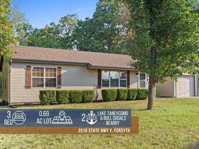 House for sale in Forsyth, Taney County