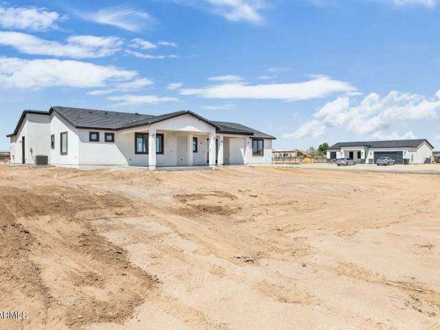House for sale in Wittmann House for sale in Wittmann