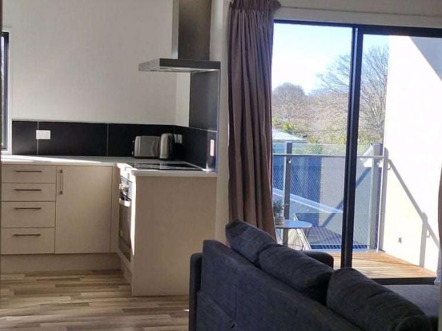 Apartment for rent in Chaslands, Canterbury