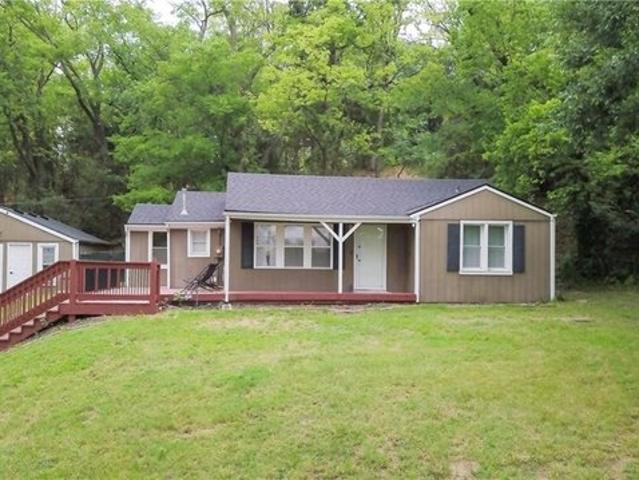 House for sale in Independence, Jackson County