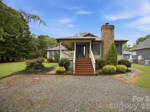 House for sale in Mecklenburg, North Carolina