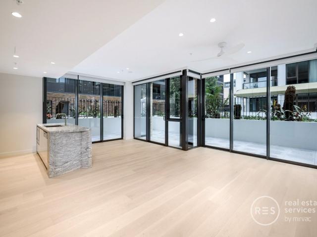 Apartment for rent in Lower North Shore, Sydney