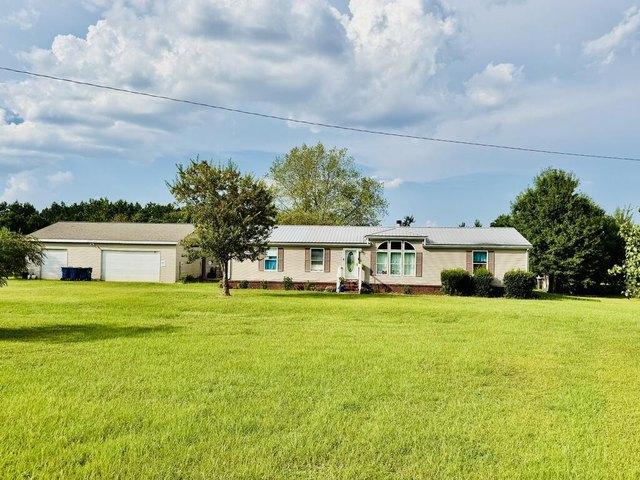 House for sale in Ashford, Alabama