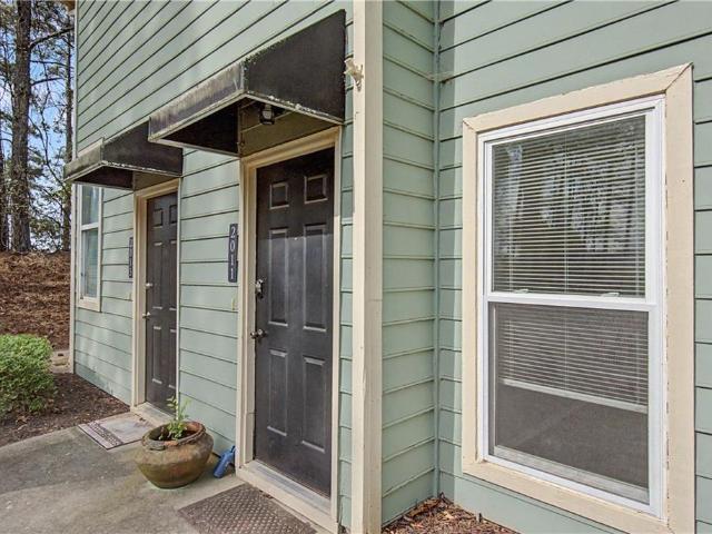 Condo for sale in Roswell, Georgia