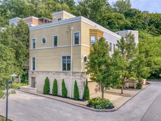 Townhouse for sale in Cleveland, Ohio