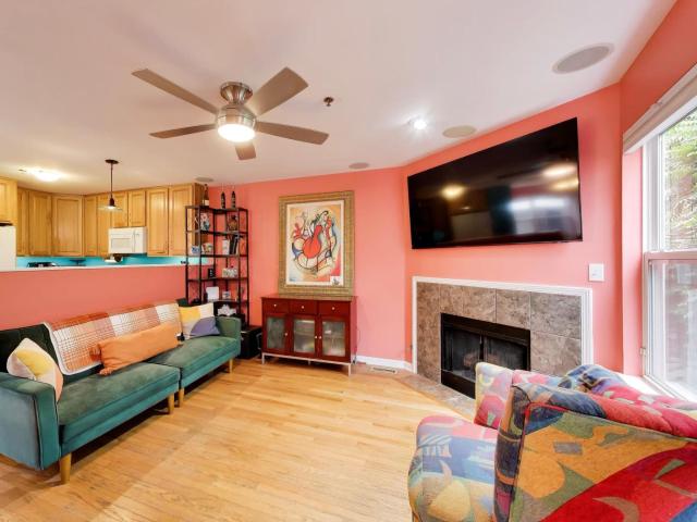 Townhouse for sale in Chicago Park, Illinois