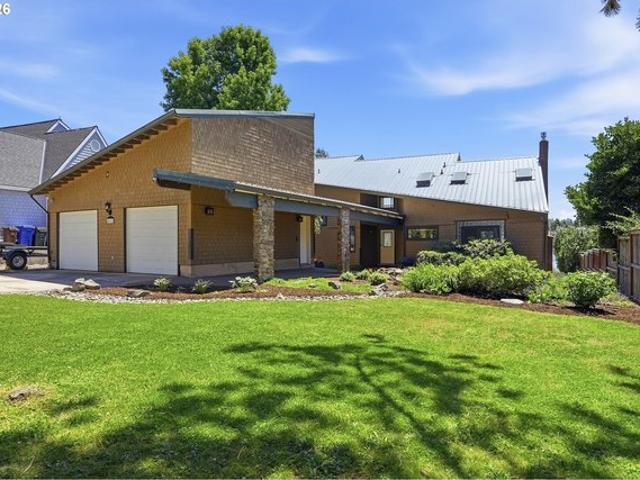 House for sale in North Gresham, Fairview
