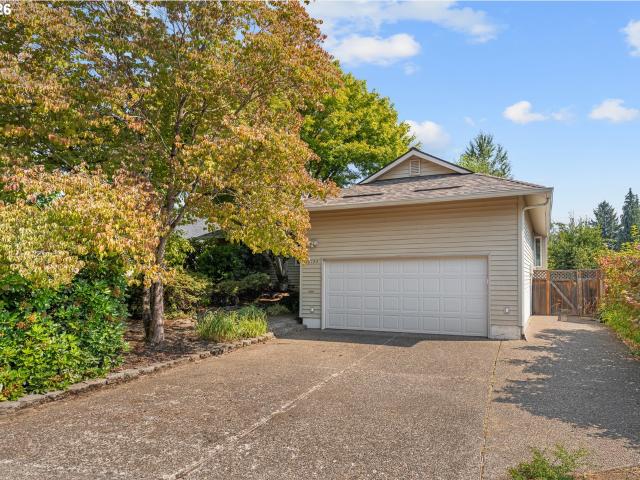 House for sale in Tualatin, Washington County