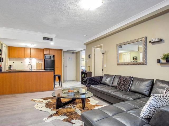 Apartment for rent in Main Beach, Gold Coast City