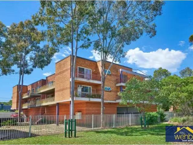 Apartment for rent in Toongabbie